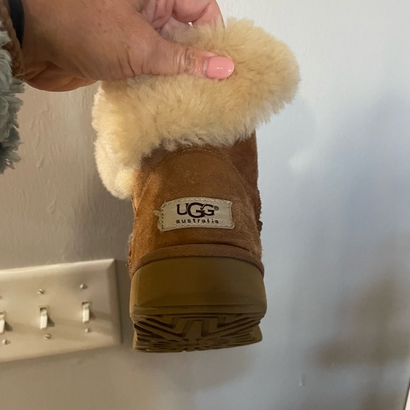 rarely worn uggs - Picture 4 of 6